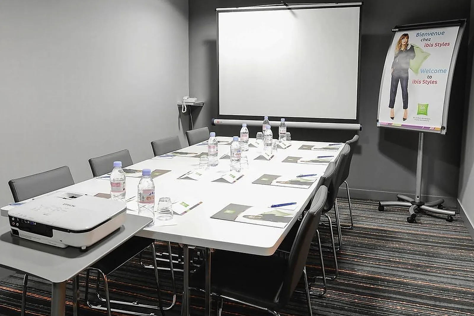 Lieux événementiels, IBIS STYLES CAEN CENTRE GARE