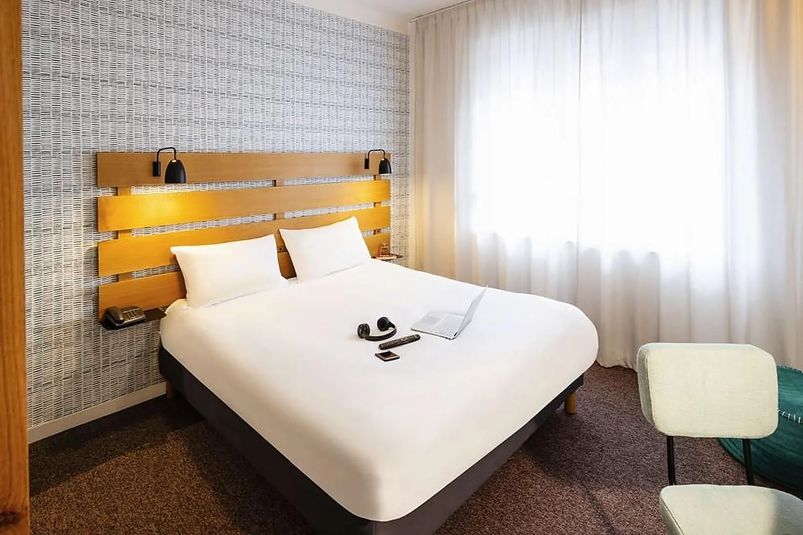 Lieux événementiels, IBIS STYLES CALAIS CENTRE