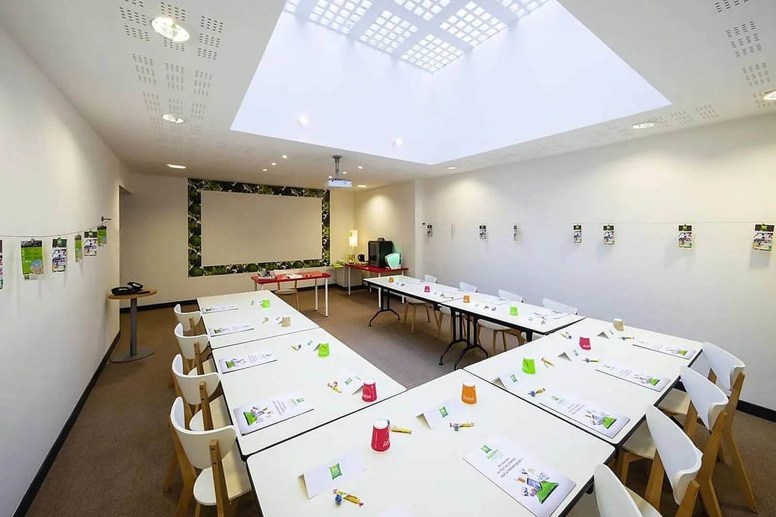 Lieux événementiels, IBIS STYLES CALAIS CENTRE