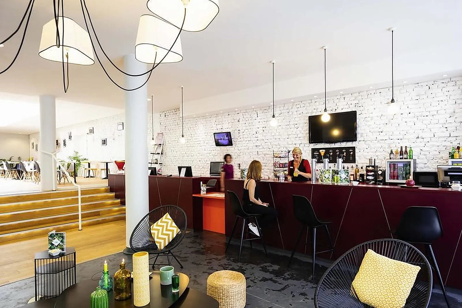 Lieux événementiels, IBIS STYLES CALAIS CENTRE