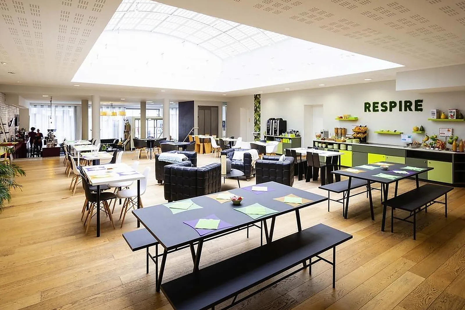 Lieux événementiels, IBIS STYLES CALAIS CENTRE