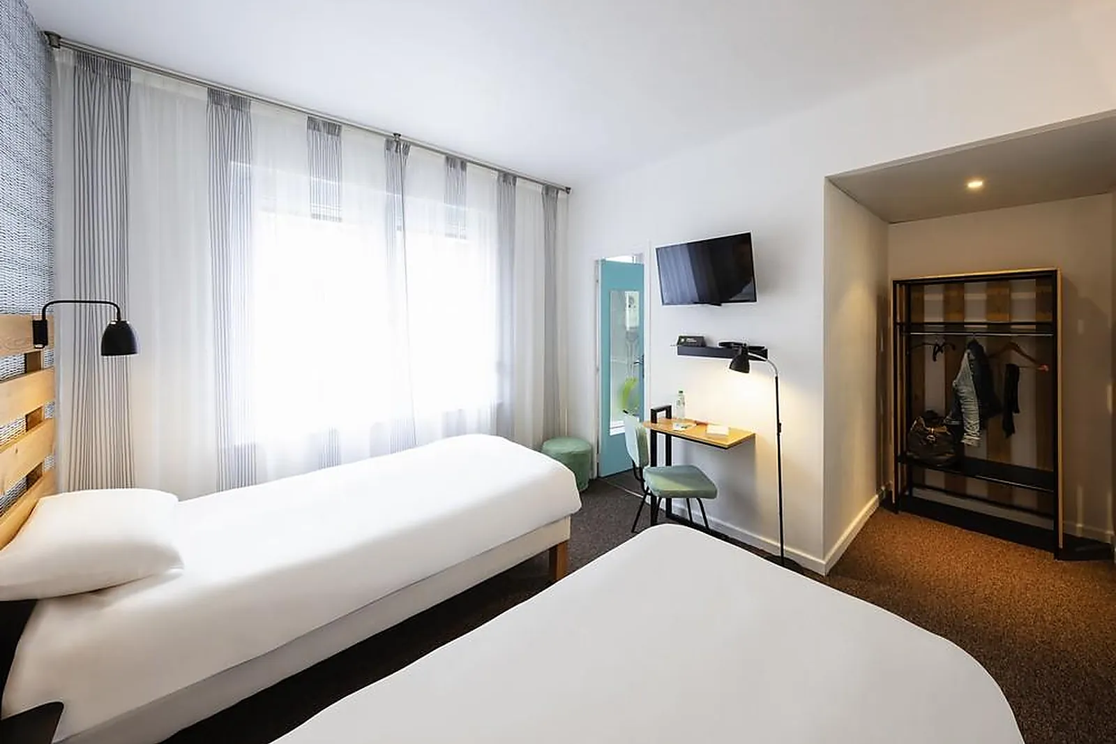 Lieux événementiels, IBIS STYLES CALAIS CENTRE
