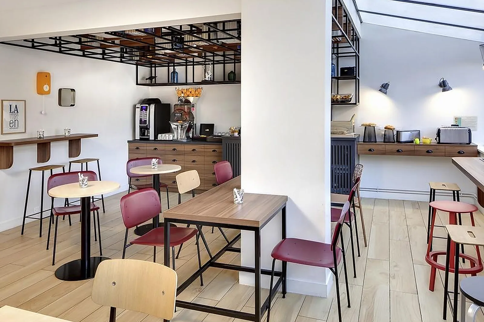 Lieux événementiels, IBIS STYLES CLERMONT-FERRAND GARE