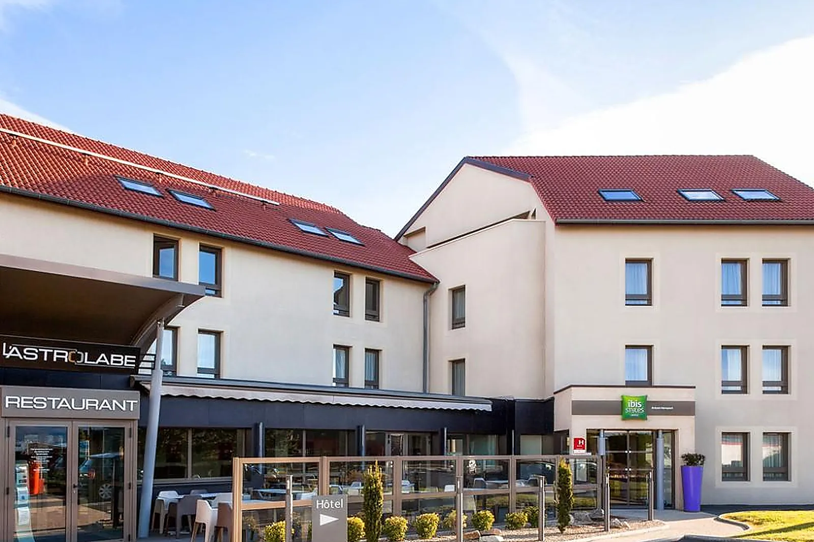 Lieux événementiels, IBIS STYLES CLERMONT-FERRAND LE BREZET AEROPORT