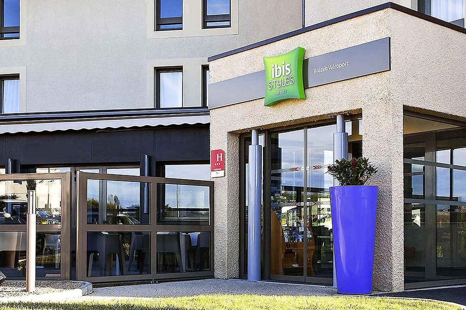 Lieux événementiels, IBIS STYLES CLERMONT-FERRAND LE BREZET AEROPORT