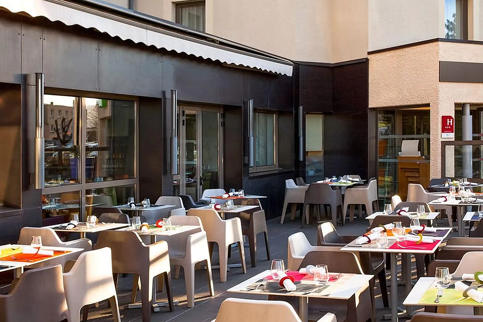 Lieux événementiels, IBIS STYLES CLERMONT-FERRAND LE BREZET AEROPORT