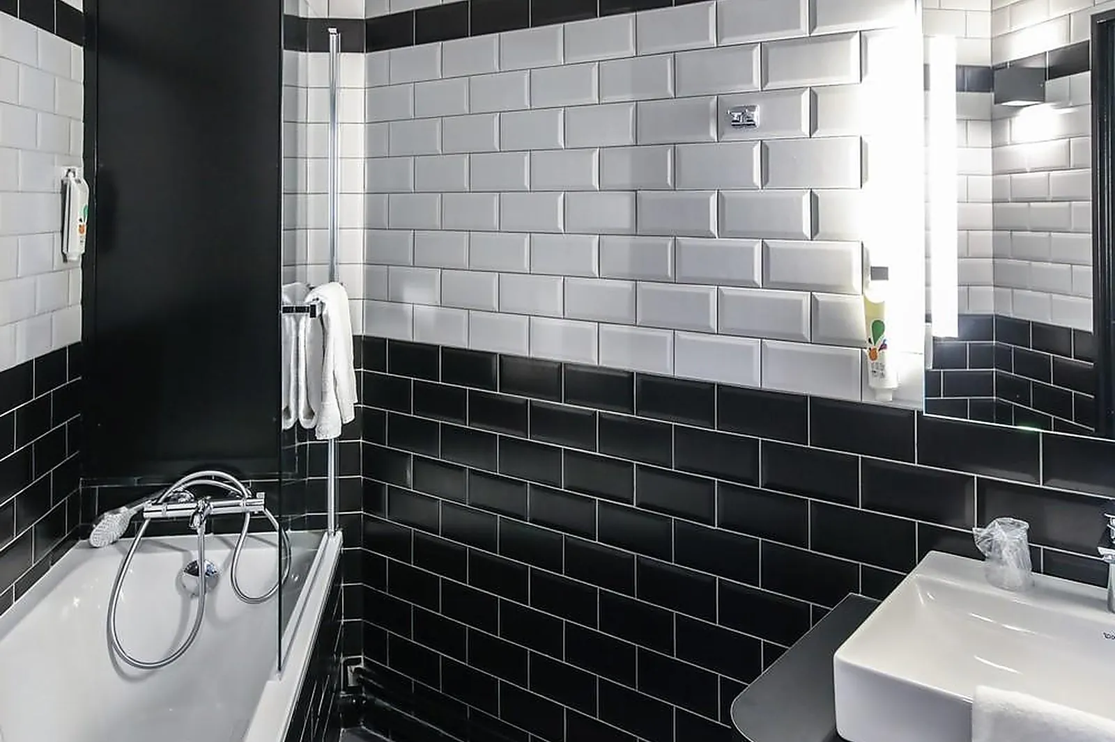 Lieux événementiels, IBIS STYLES CLERMONT-FERRAND RÉPUBLIQUE