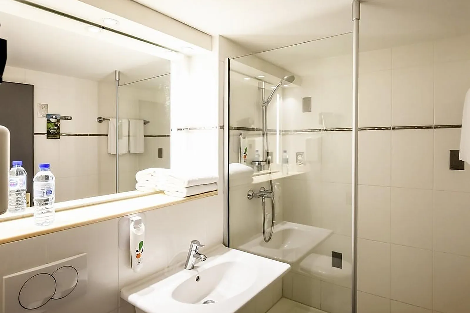 Lieux événementiels, IBIS STYLES DOUAI GAYANT EXPO TRAIN STATION HOTEL