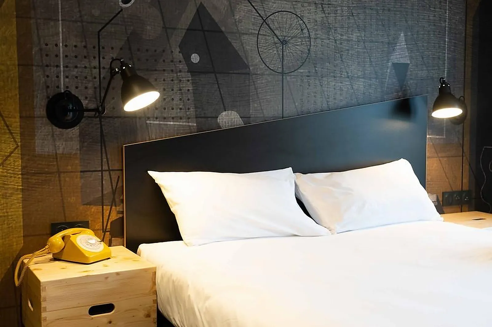 Lieux événementiels, IBIS STYLES DREUX CENTRE GARE