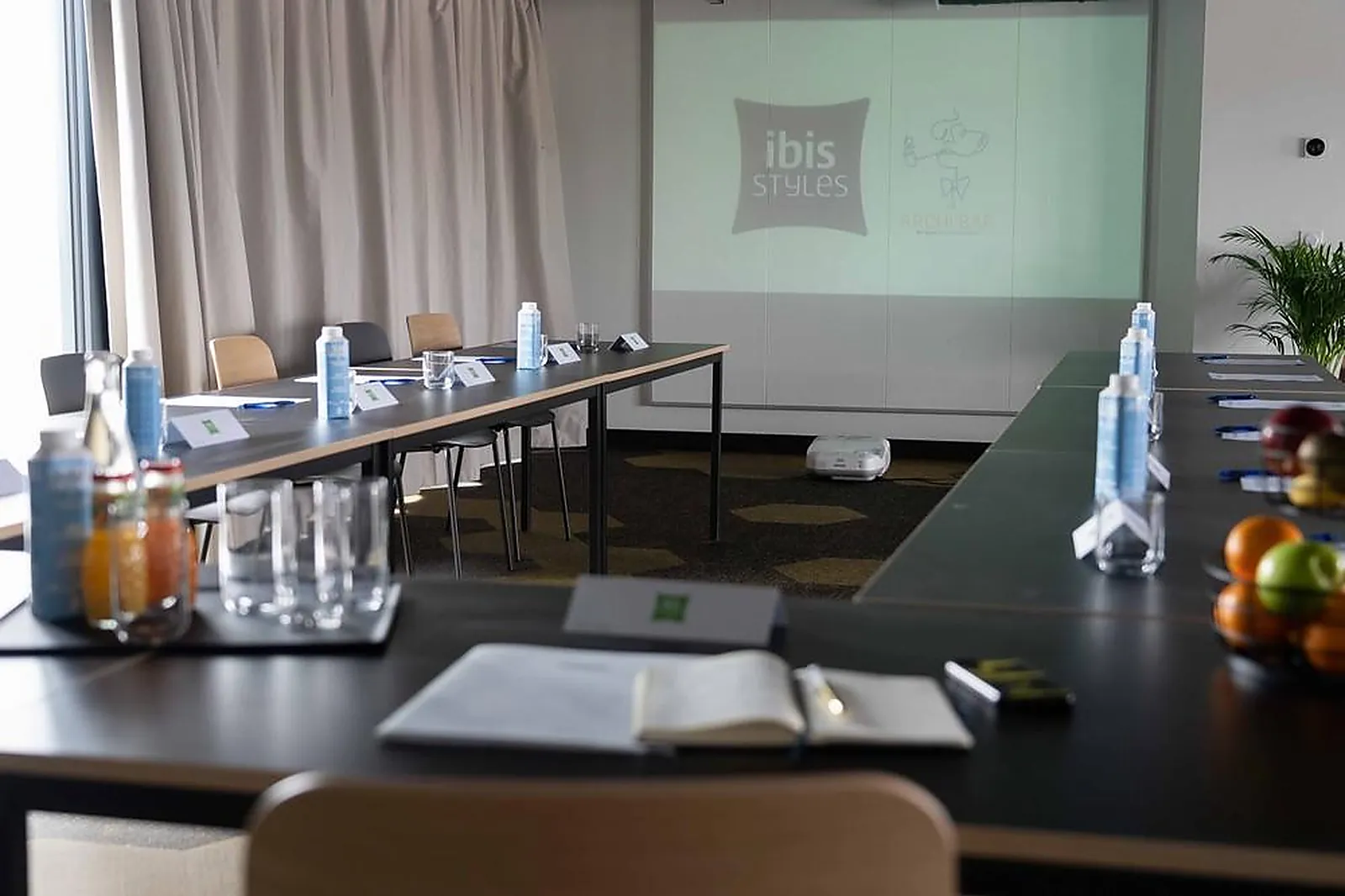 Lieux événementiels, IBIS STYLES DREUX CENTRE GARE