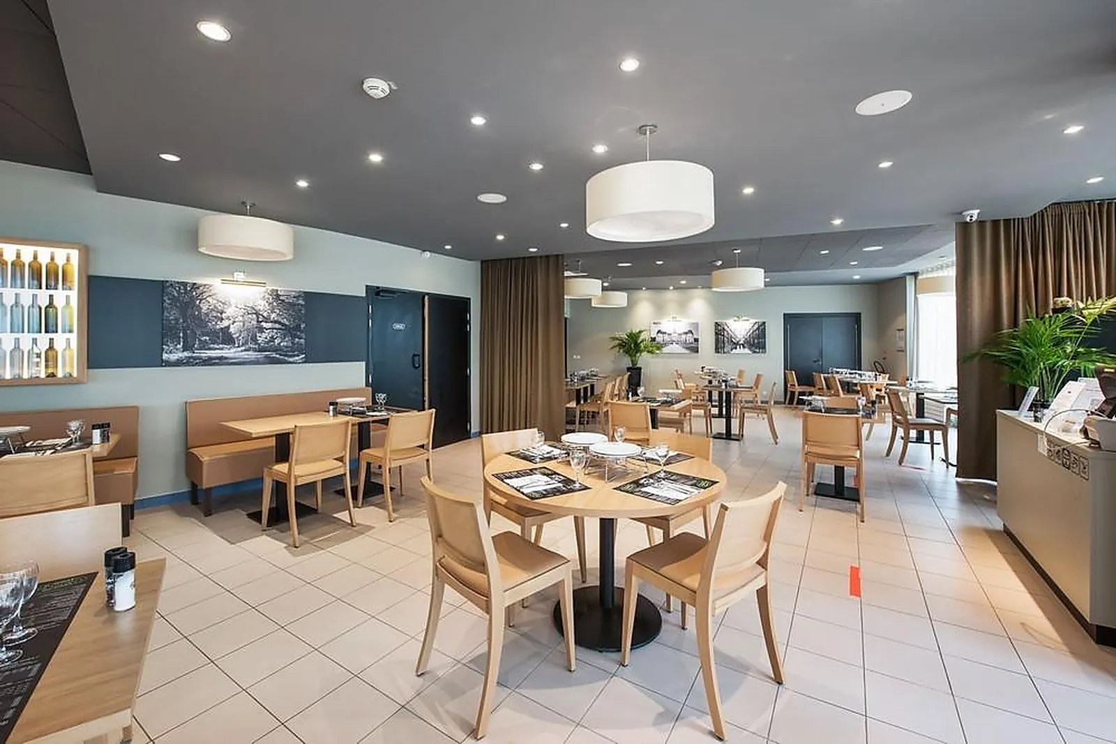 Lieux événementiels, IBIS STYLES EVRY COURCOURONNES