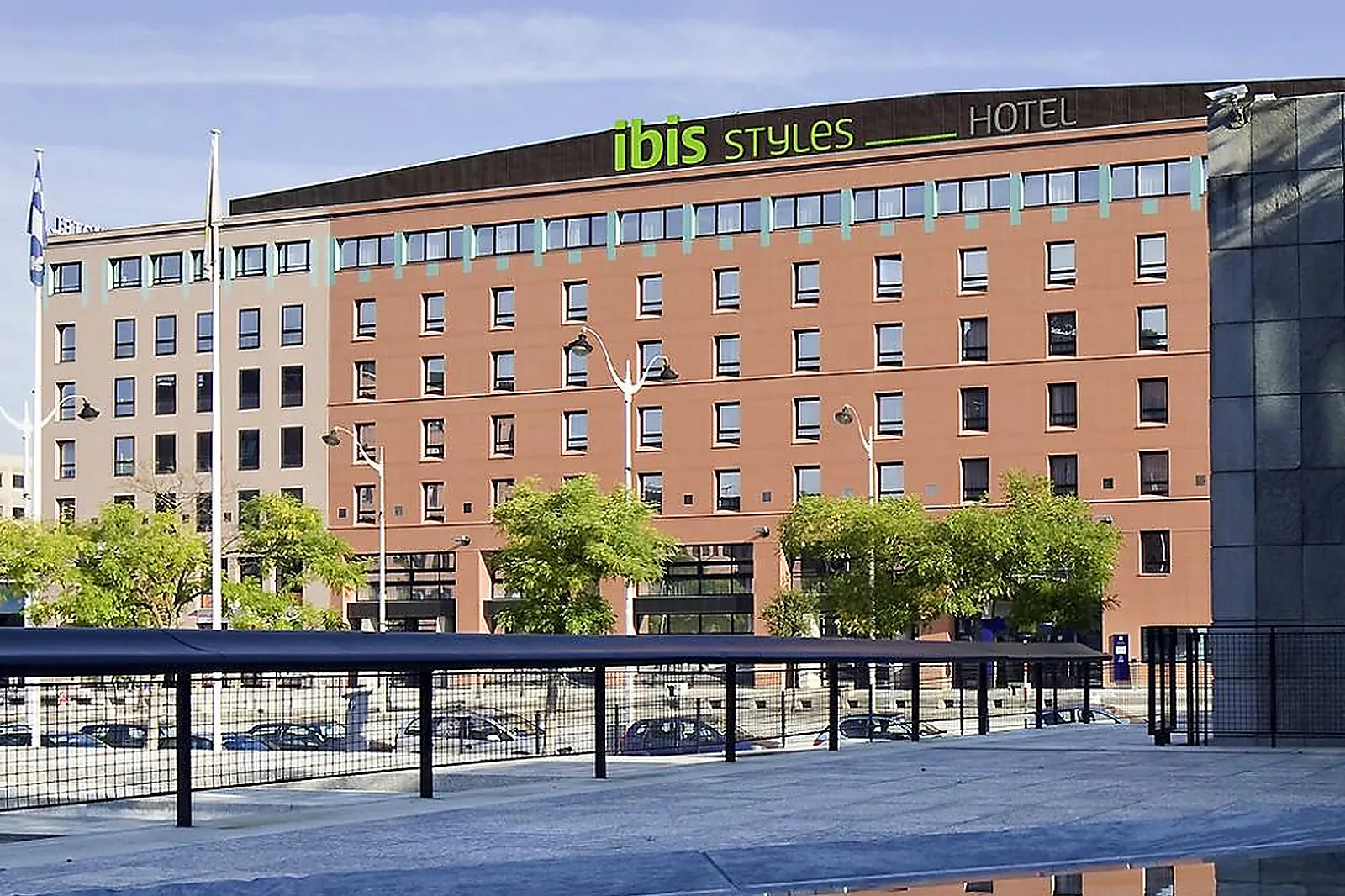 Lieux événementiels, IBIS STYLES EVRY COURCOURONNES