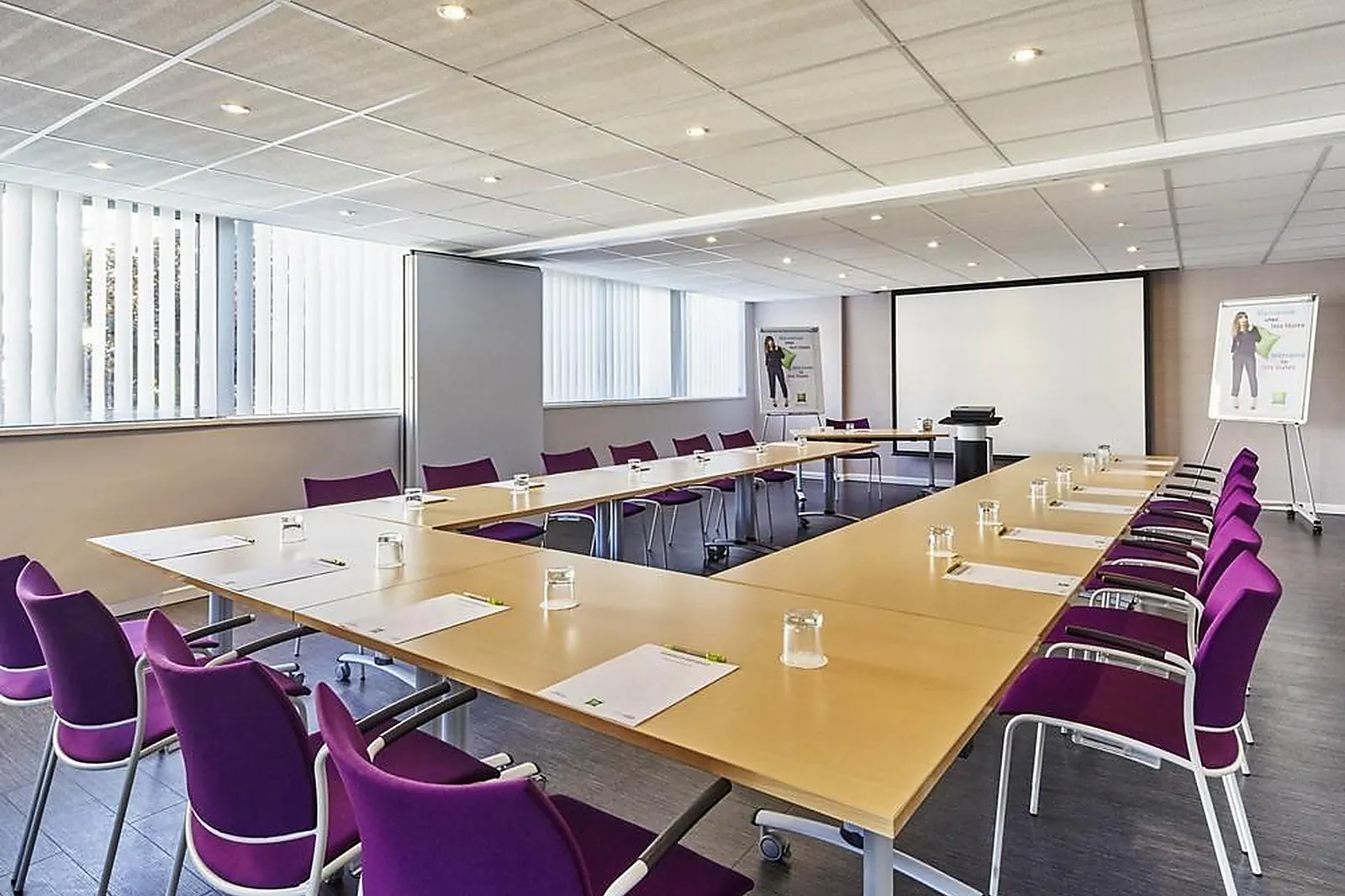 Lieux événementiels, IBIS STYLES EVRY LISSES