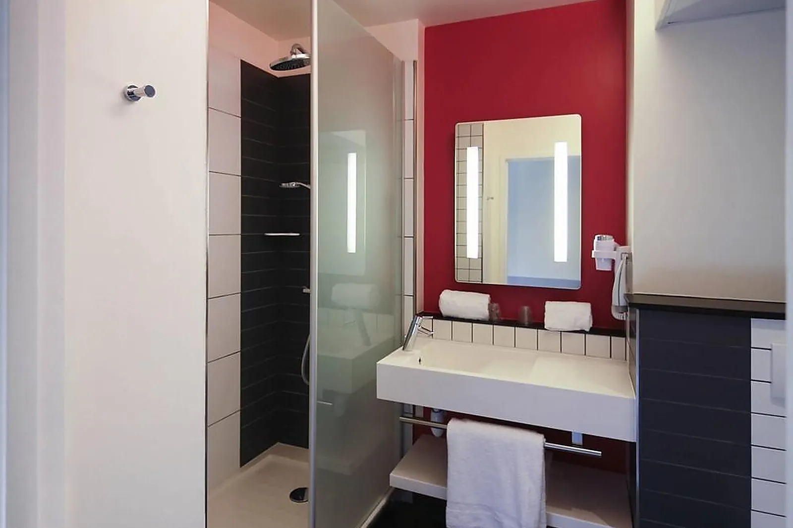 Lieux événementiels, IBIS STYLES FLERS