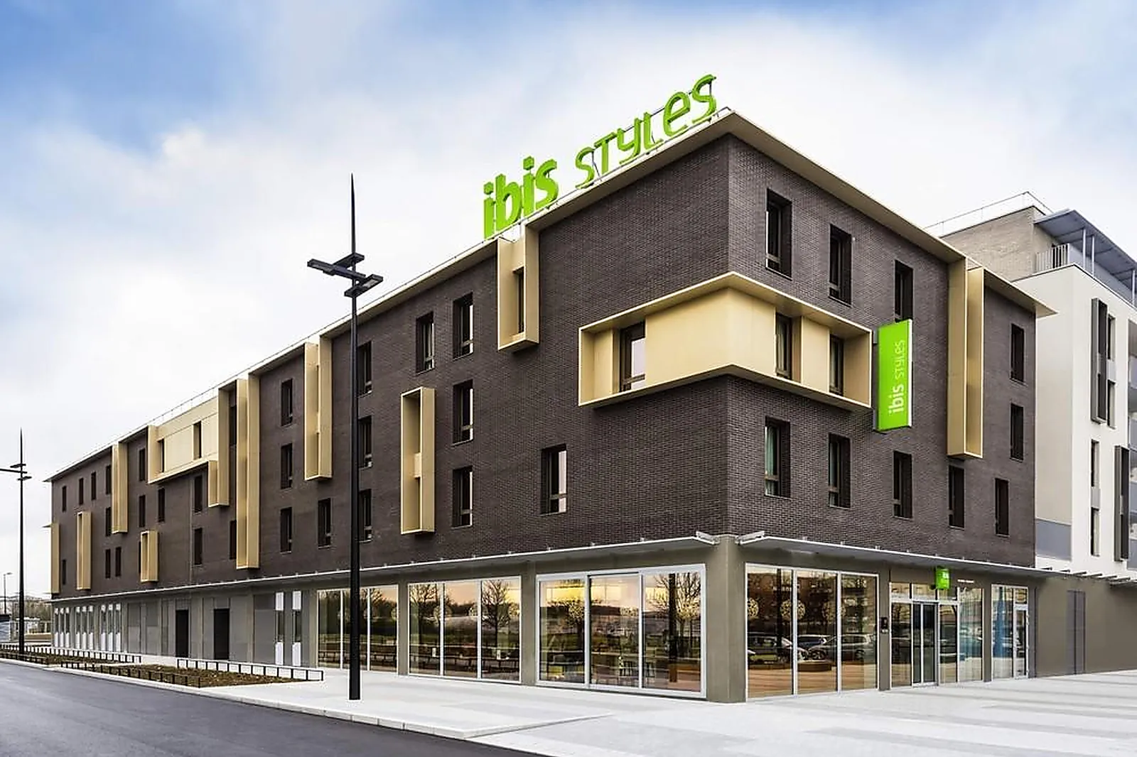 Lieux événementiels, IBIS STYLES GUYANCOURT VERSAILLES
