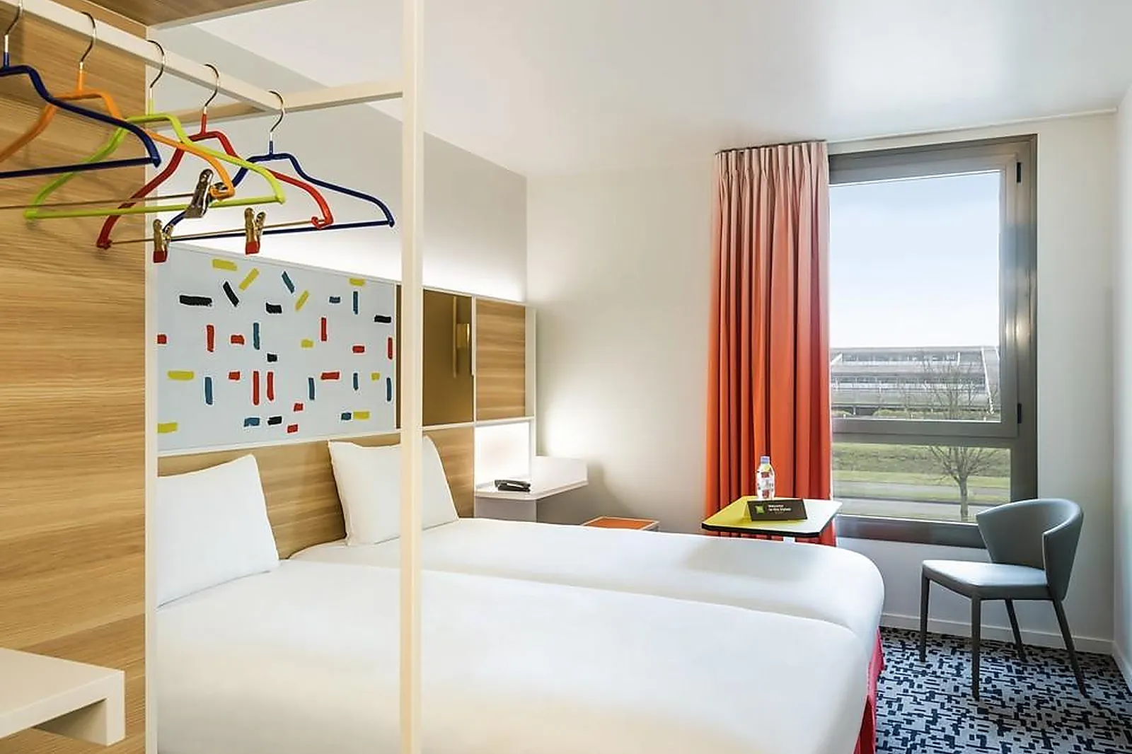 Lieux événementiels, IBIS STYLES GUYANCOURT VERSAILLES