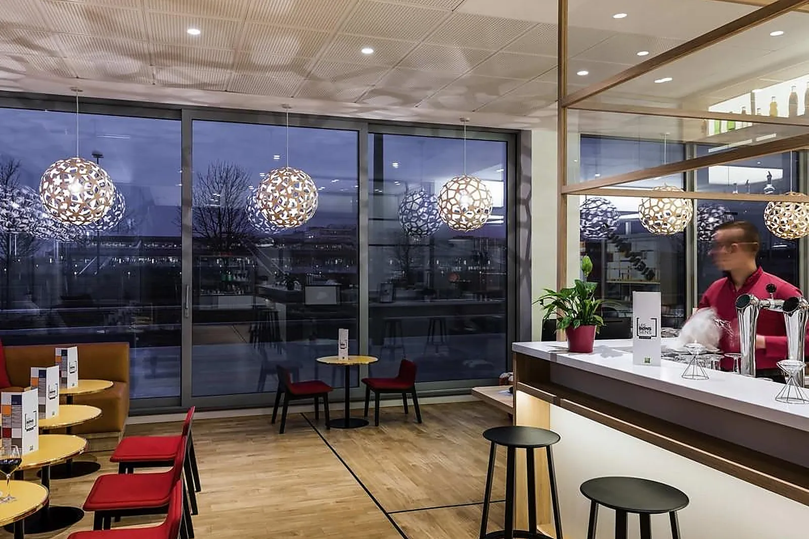 Lieux événementiels, IBIS STYLES GUYANCOURT VERSAILLES