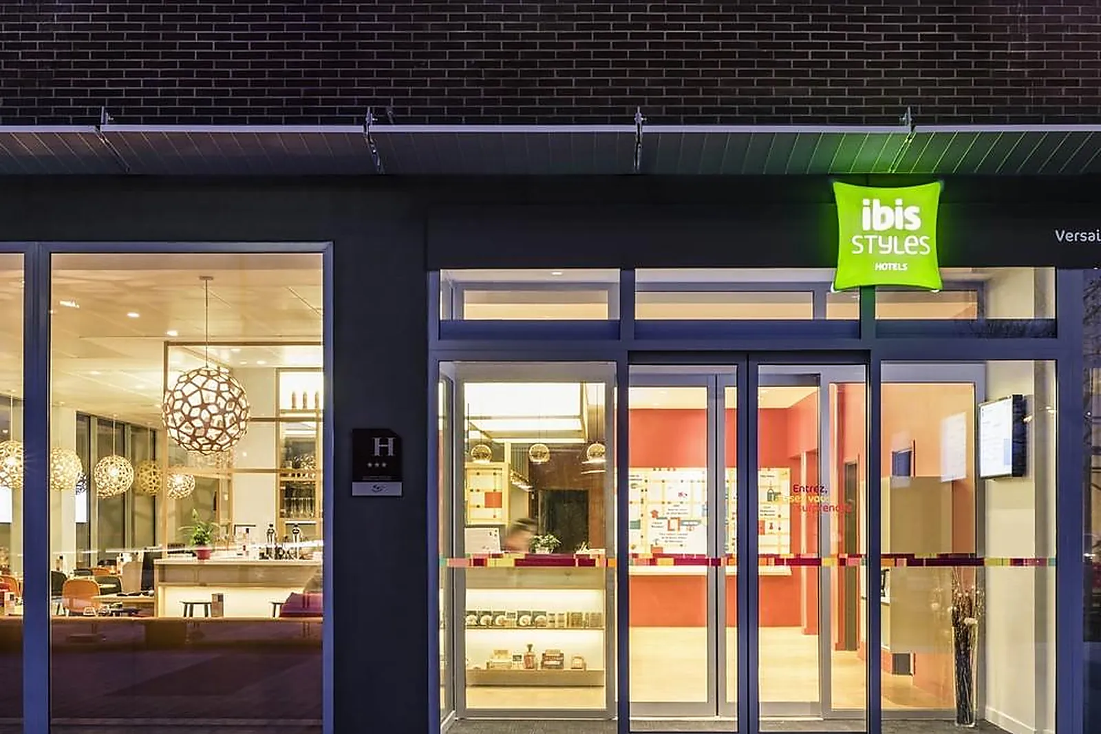 Lieux événementiels, IBIS STYLES GUYANCOURT VERSAILLES