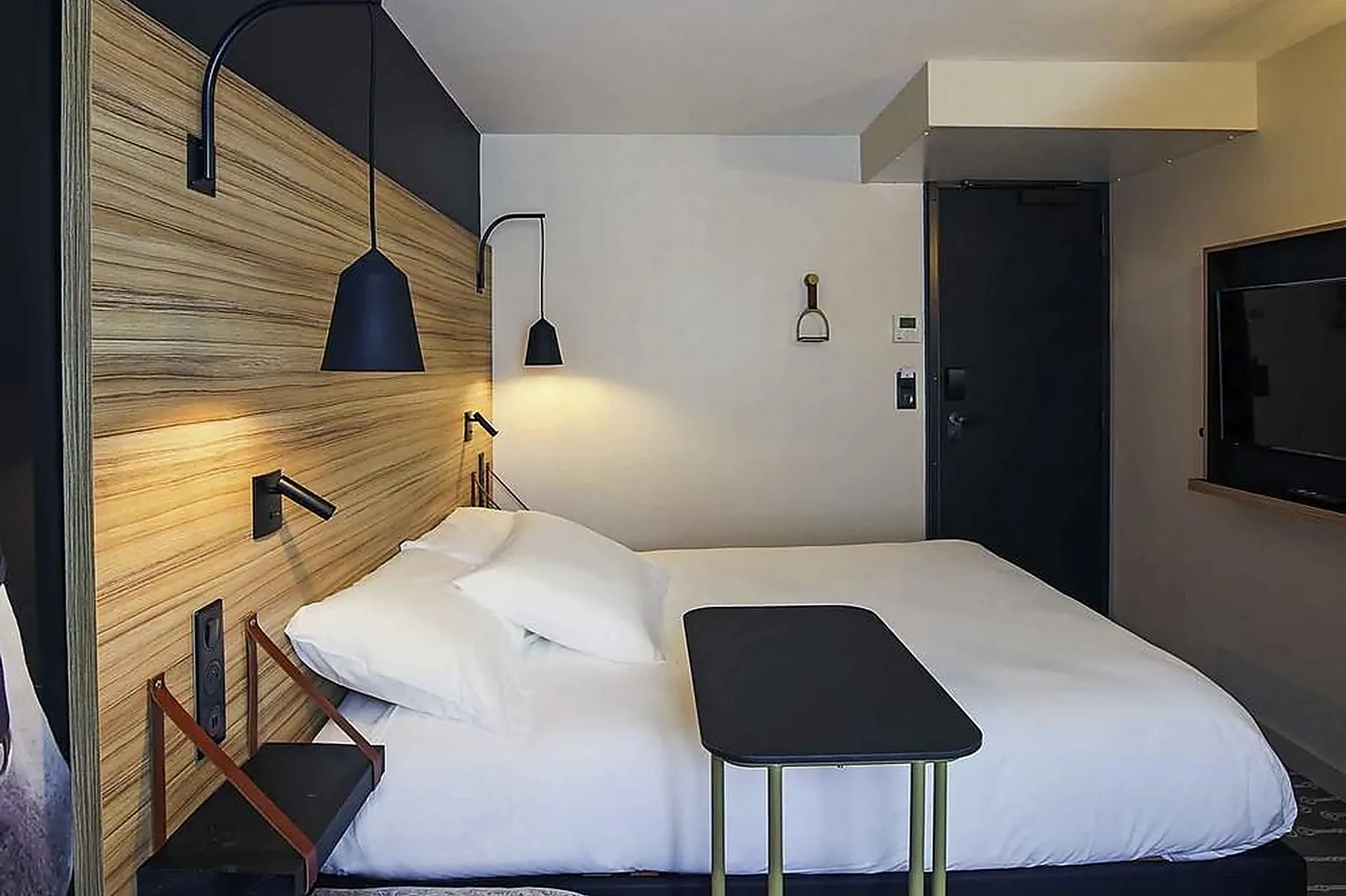 Lieux événementiels, IBIS STYLES LAVAL CENTRE GARE