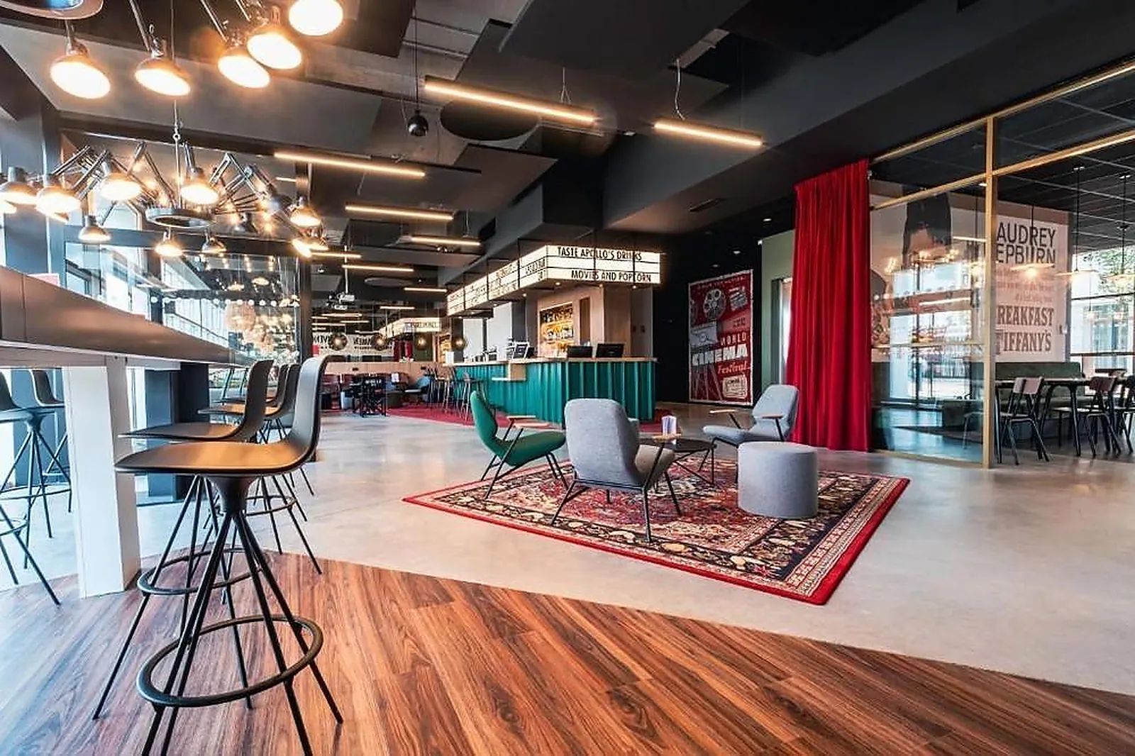 Lieux événementiels, IBIS STYLES LENS CENTRE GARE