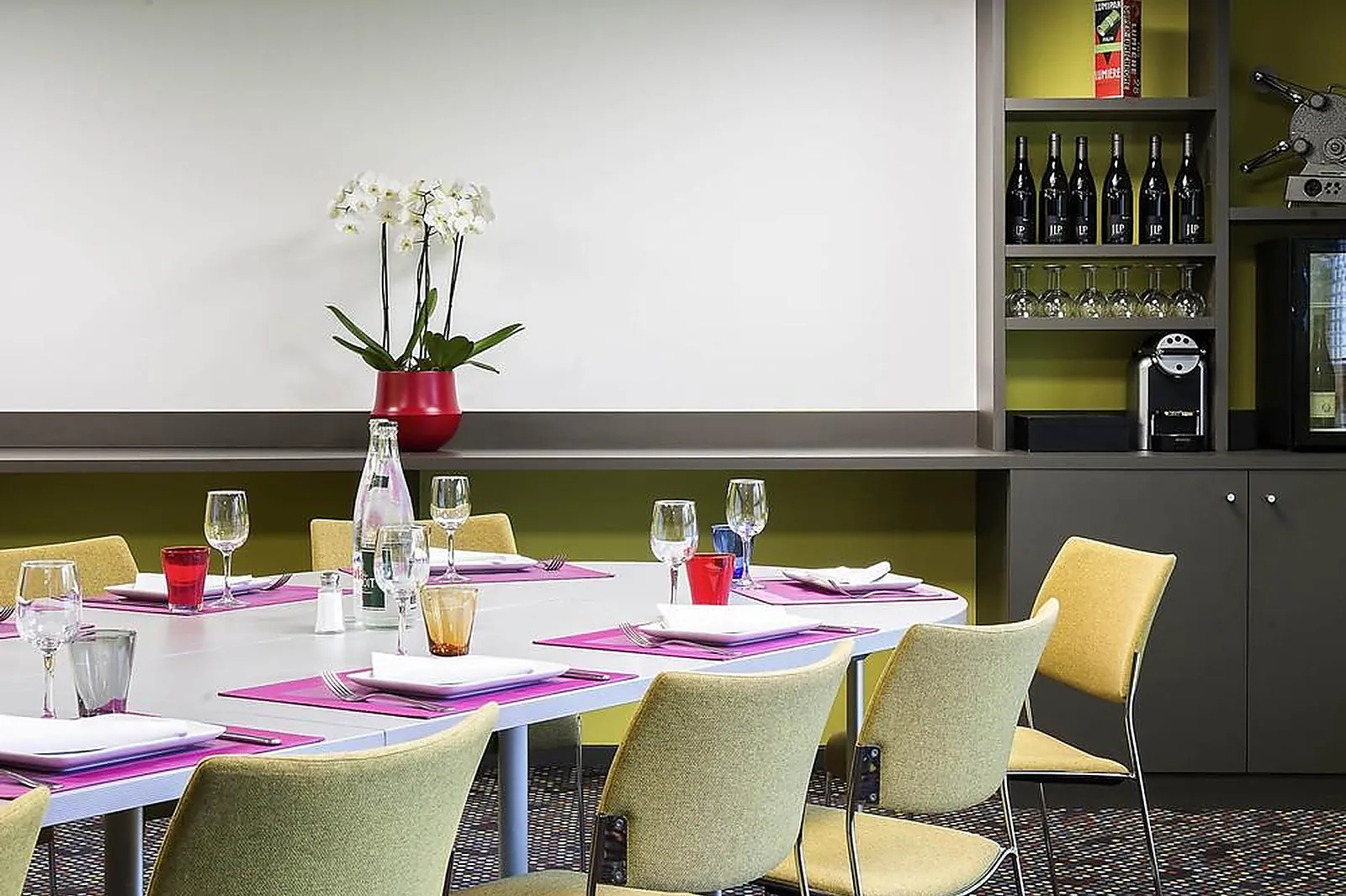 Lieux événementiels, IBIS STYLES LYON CONFLUENCE