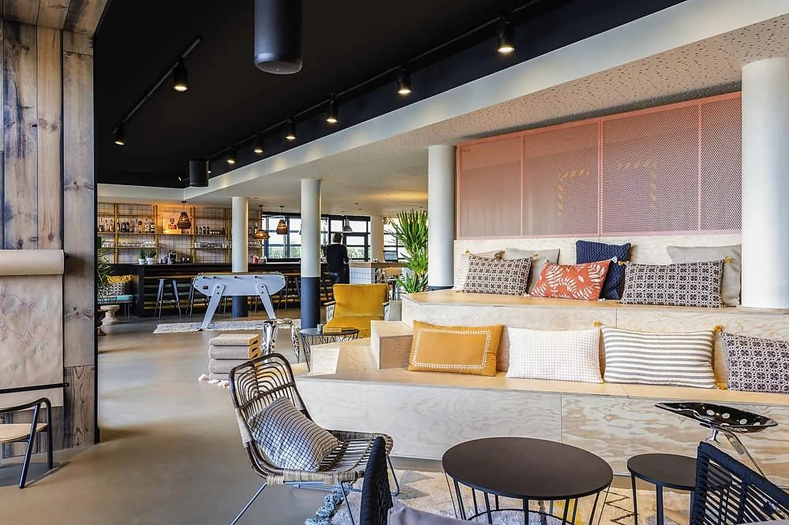 Lieux événementiels, IBIS STYLES LYON MEYZIEU STADIUM OLYMPIQUE