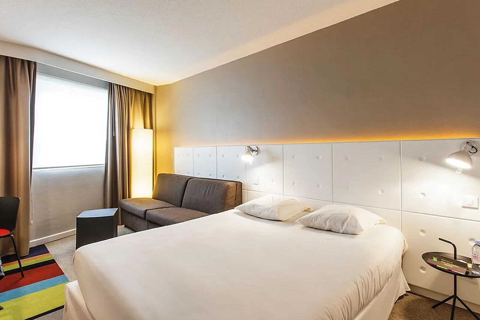 Lieux événementiels, IBIS STYLES LYON SUD VIENNE