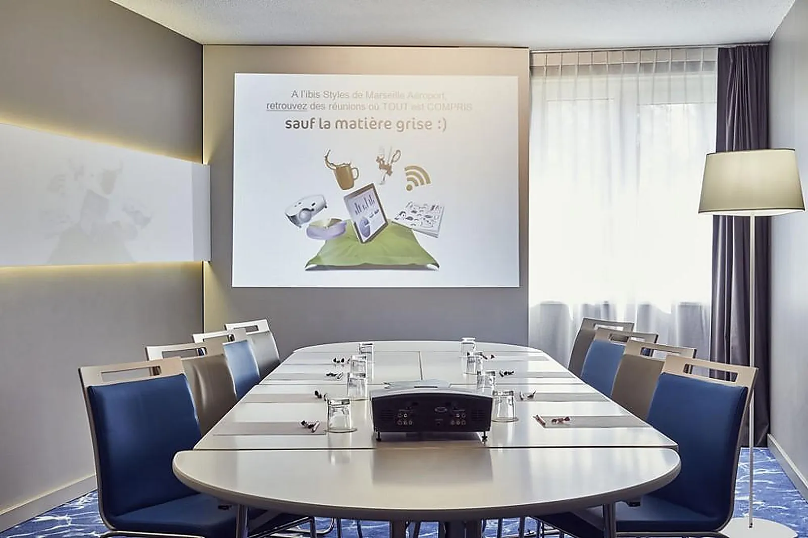Lieux événementiels, IBIS STYLES MARSEILLE AÉROPORT