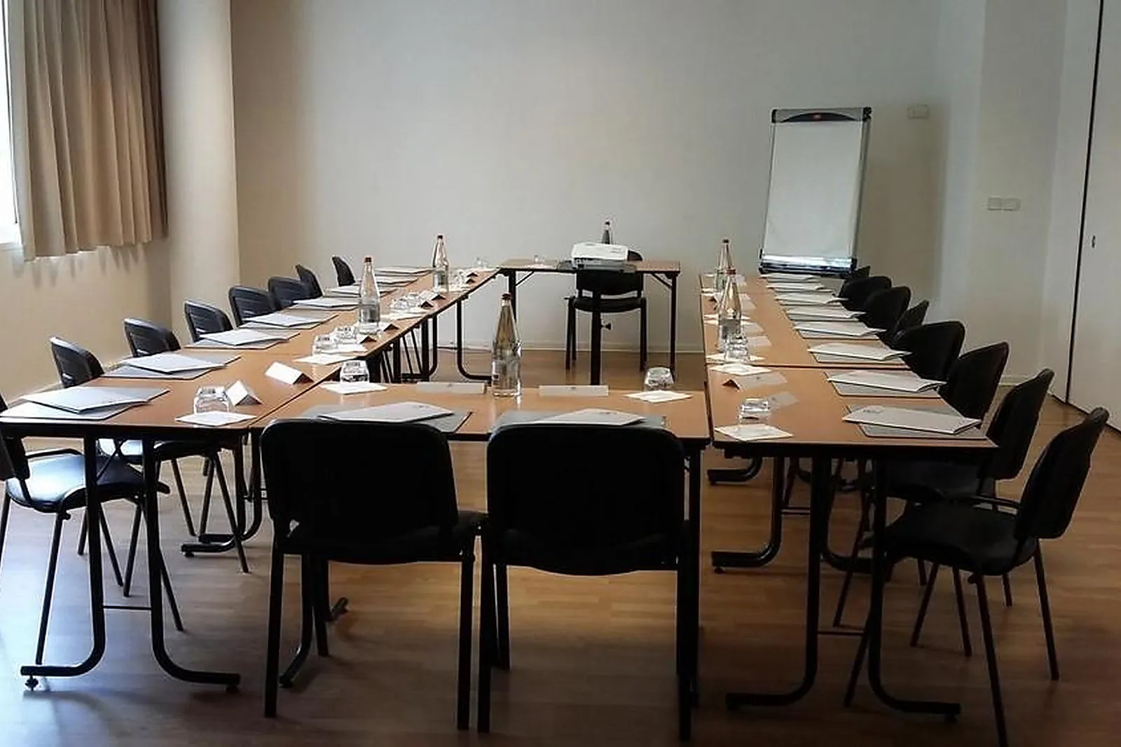 Lieux événementiels, IBIS STYLES MASSY OPÉRA