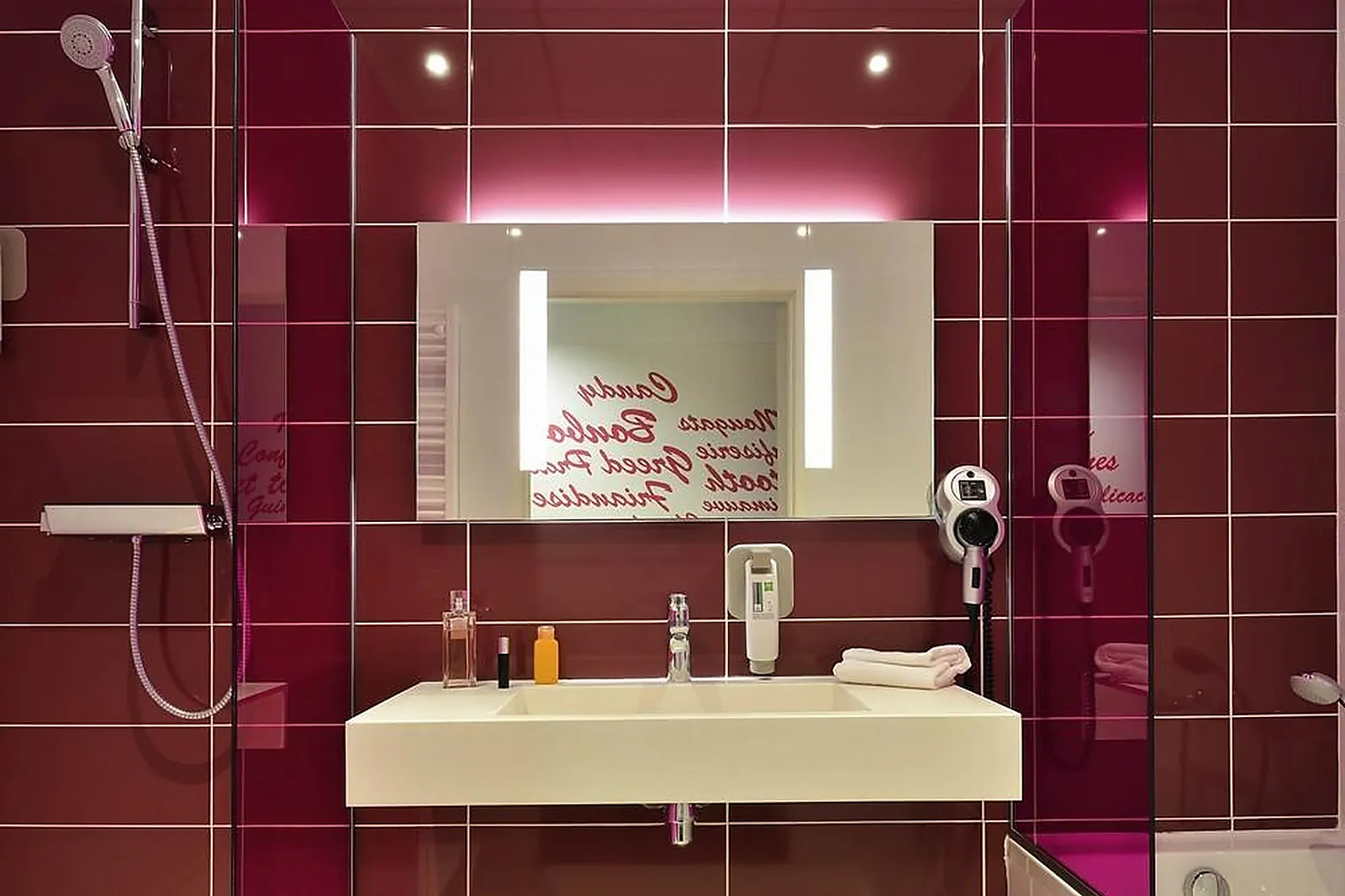 Lieux événementiels, IBIS STYLES MONTÉLIMAR CENTRE