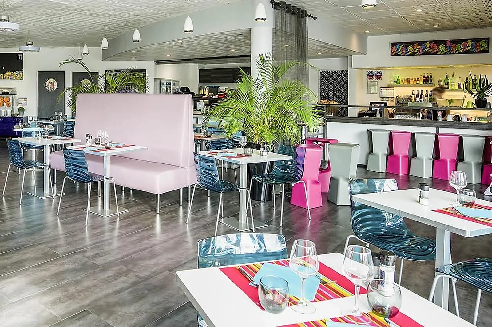 Lieux événementiels, IBIS STYLES PERTUIS