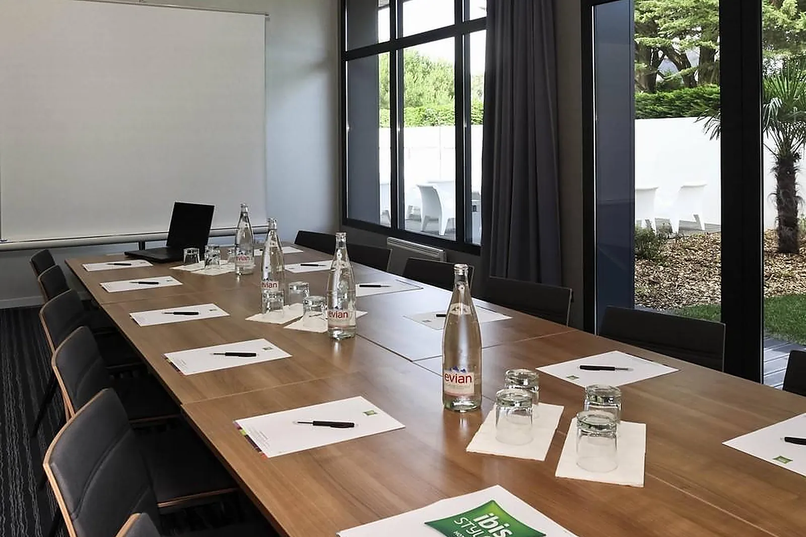 Lieux événementiels, IBIS STYLES QUIBERON CENTRE