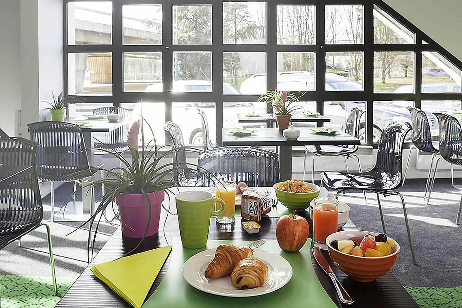 Lieux événementiels, IBIS STYLES REIMS CENTRE CATHÉDRALE