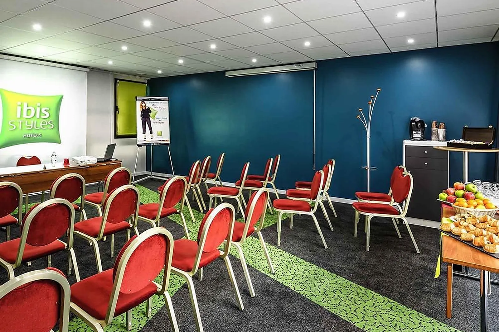 Lieux événementiels, IBIS STYLES REIMS CENTRE CATHÉDRALE