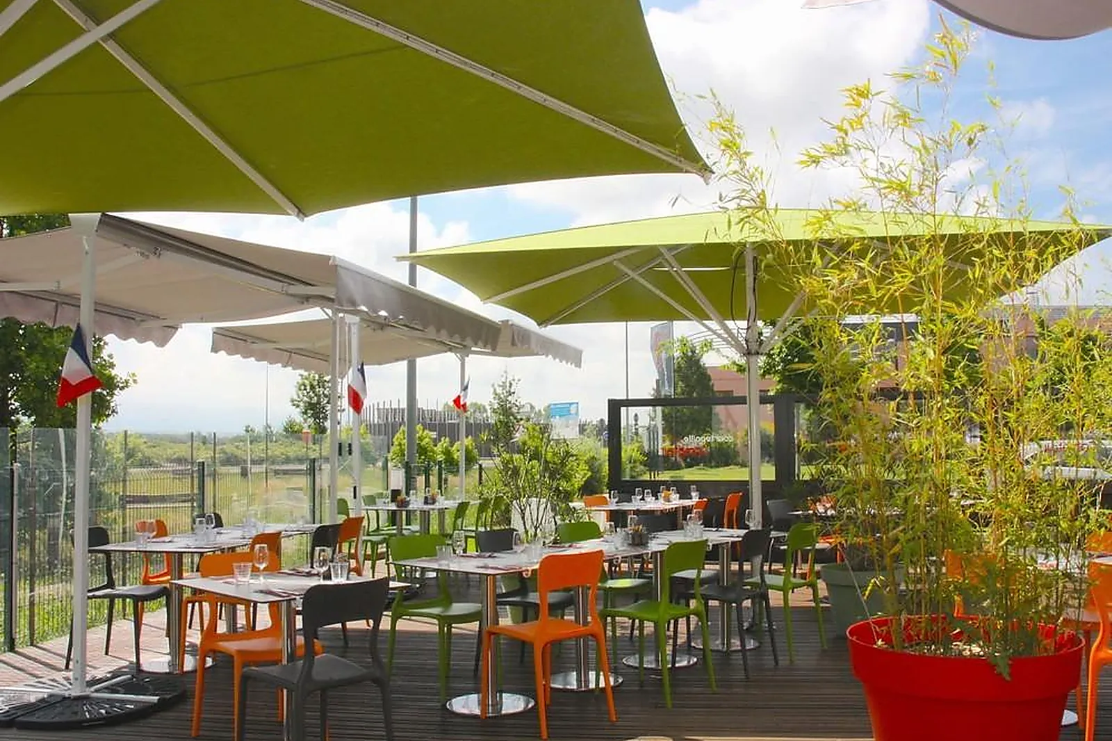 Lieux événementiels, IBIS STYLES ROMANS VALENCE GARE TGV