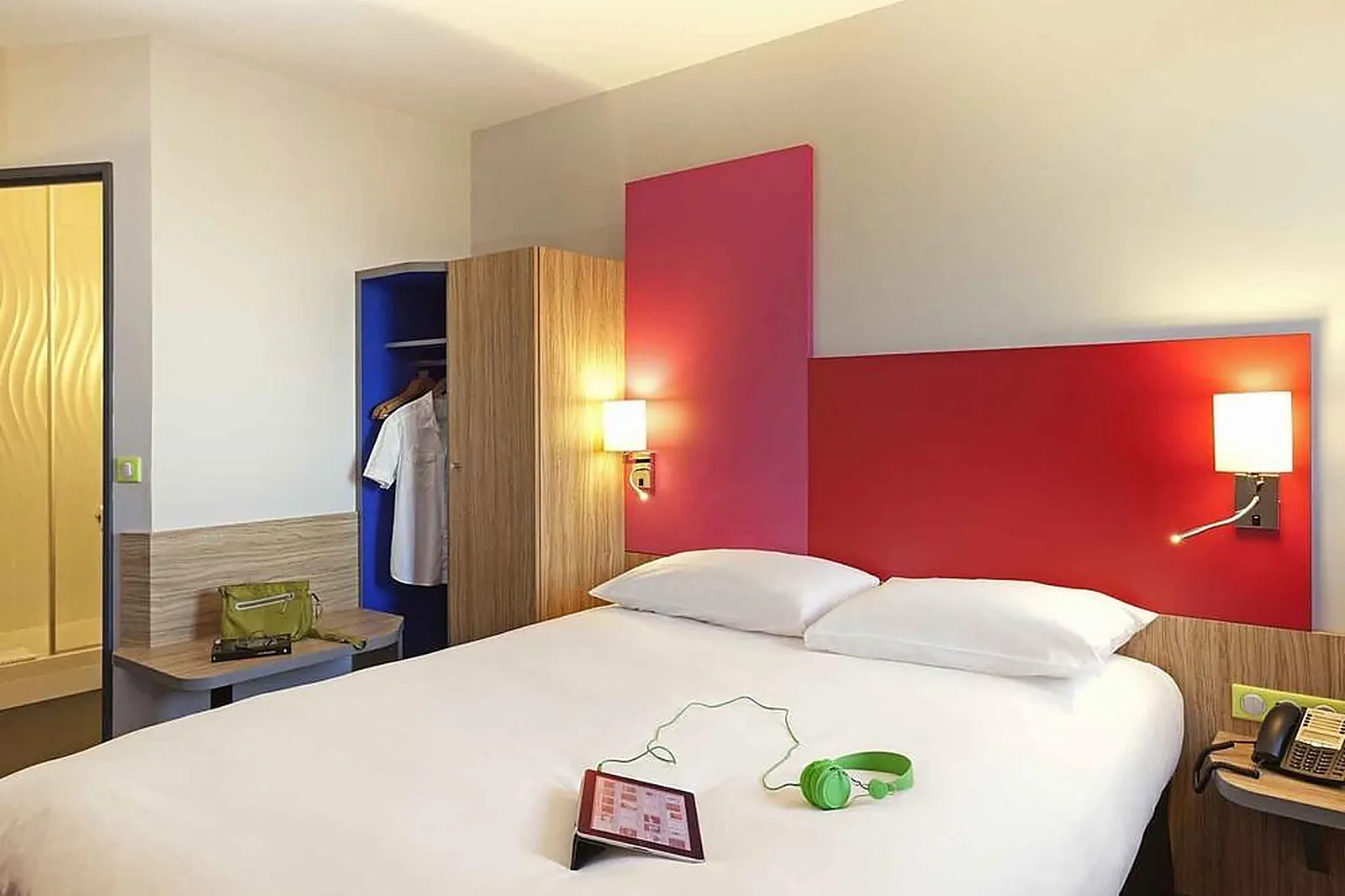Lieux événementiels, IBIS STYLES ROMANS VALENCE GARE TGV