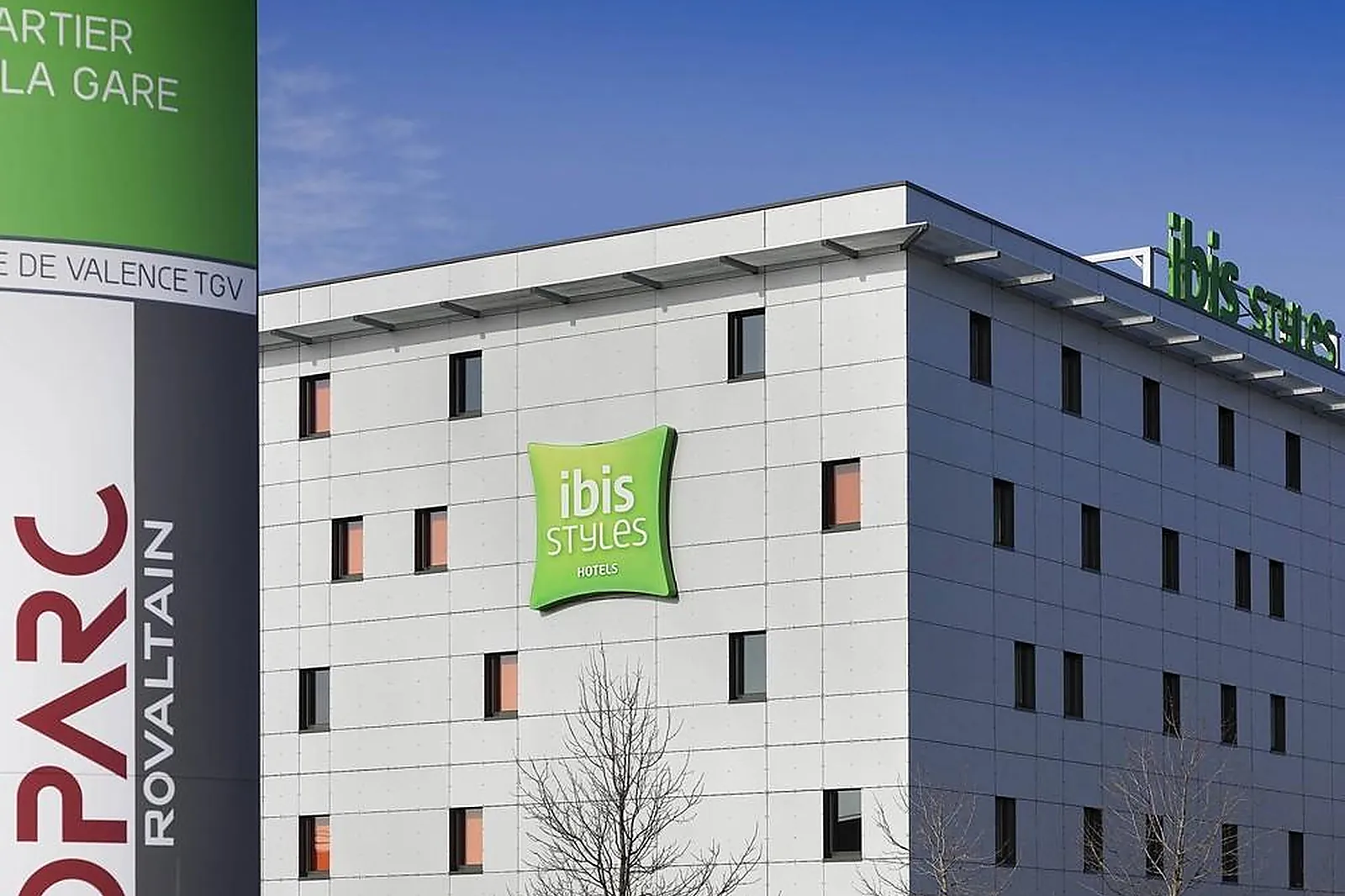 Lieux événementiels, IBIS STYLES ROMANS VALENCE GARE TGV