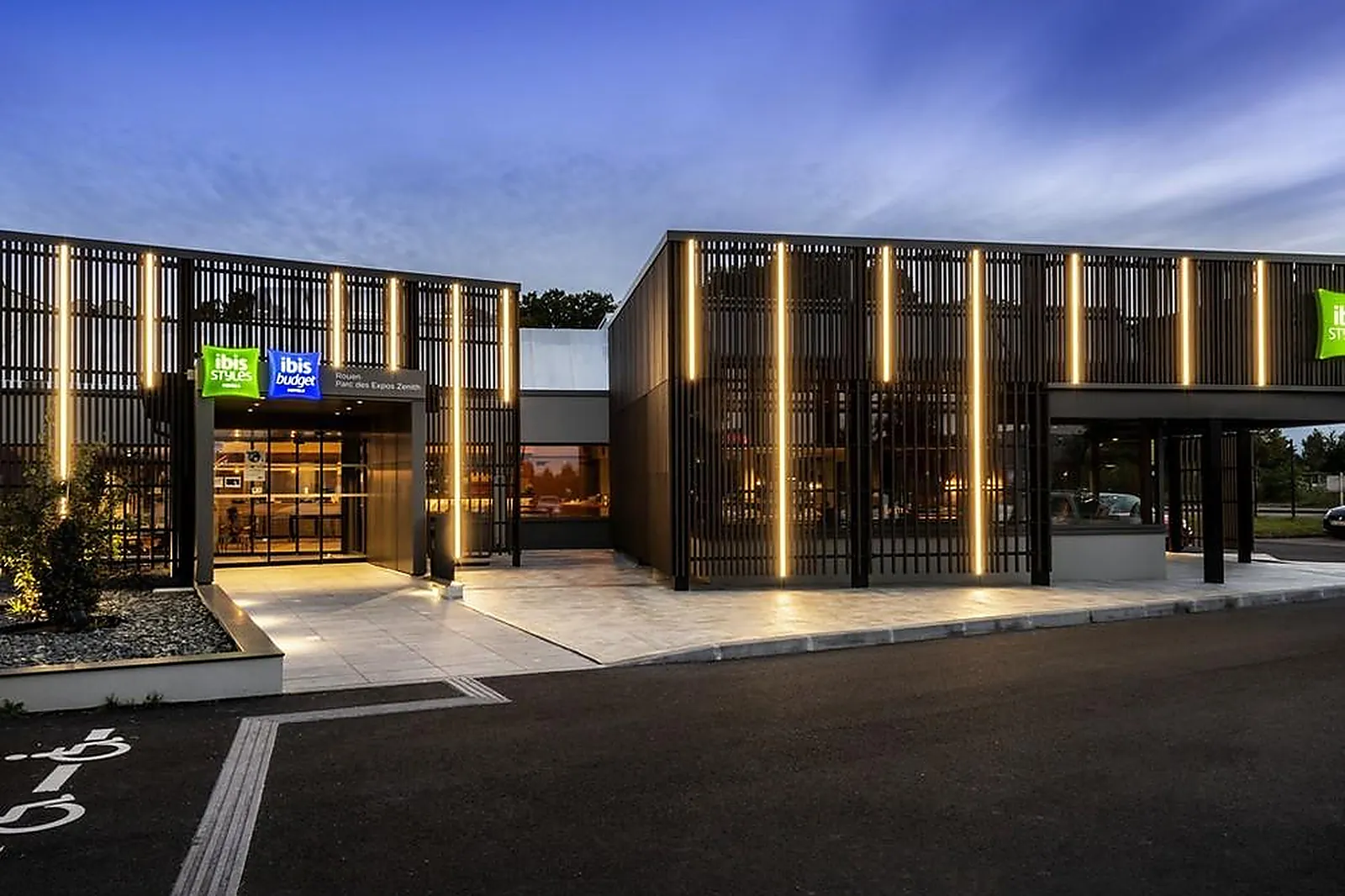 Lieux événementiels, IBIS STYLES ROUEN PARC EXPO ZENITH
