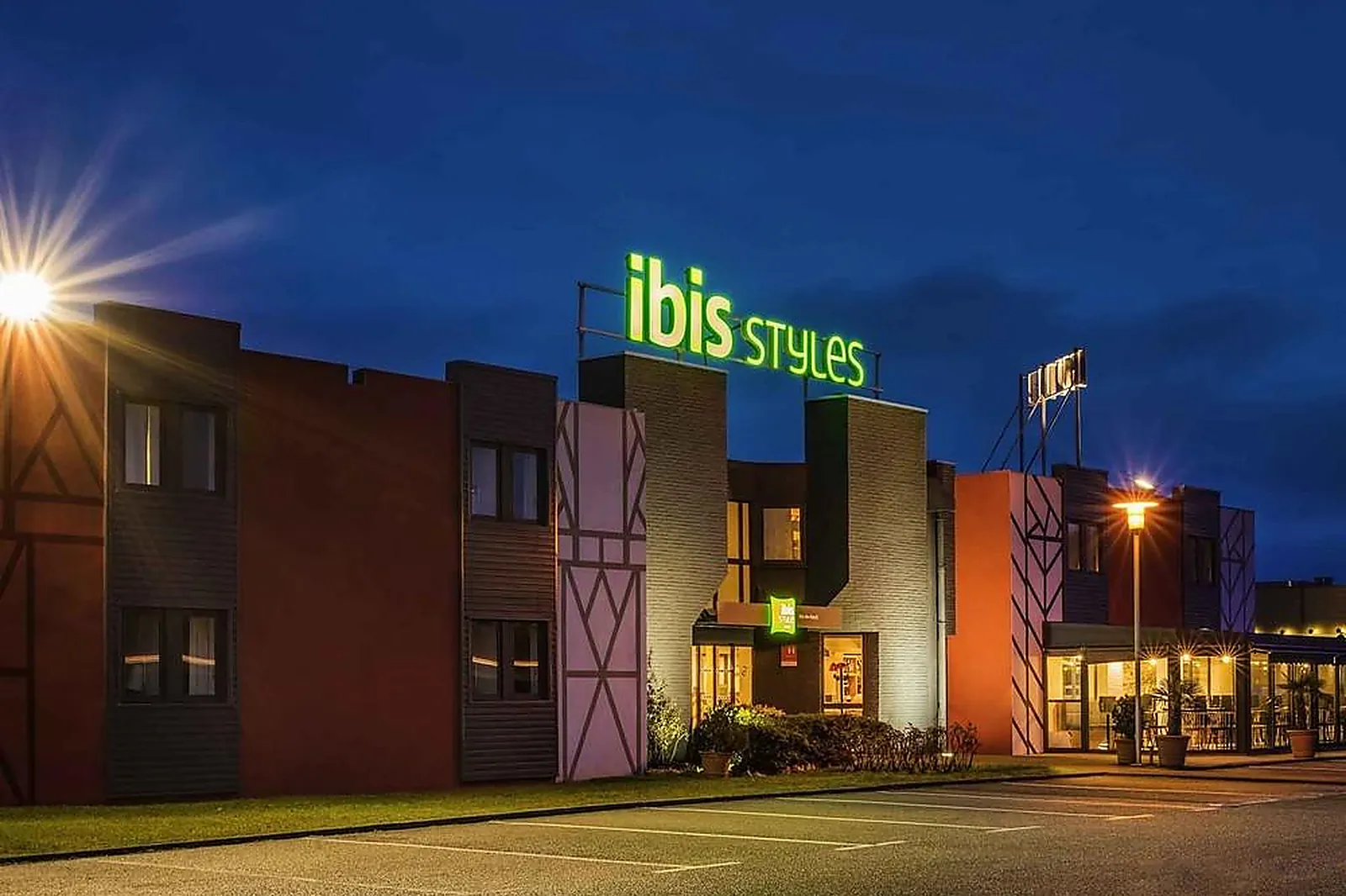 Lieux événementiels, IBIS STYLES ROUEN VAL DE REUIL