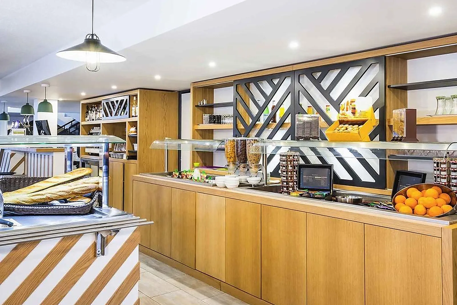 Lieux événementiels, IBIS STYLES ROUEN VAL DE REUIL