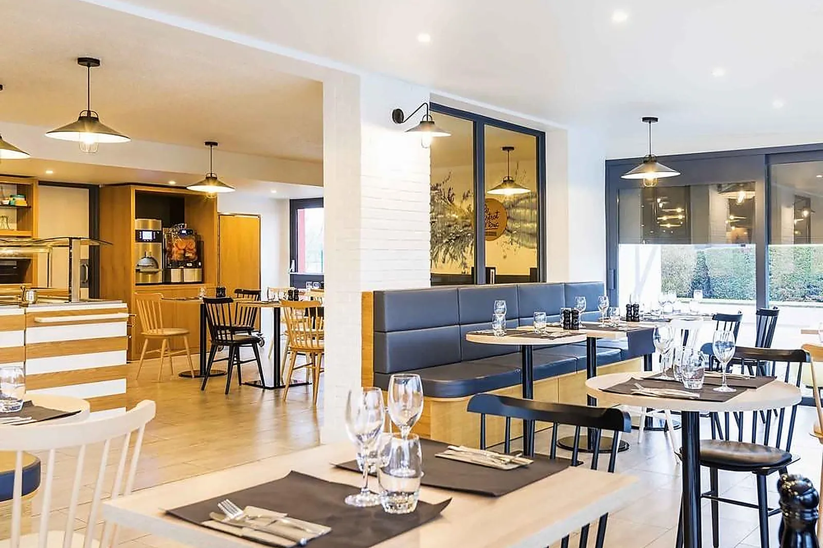 Lieux événementiels, IBIS STYLES ROUEN VAL DE REUIL