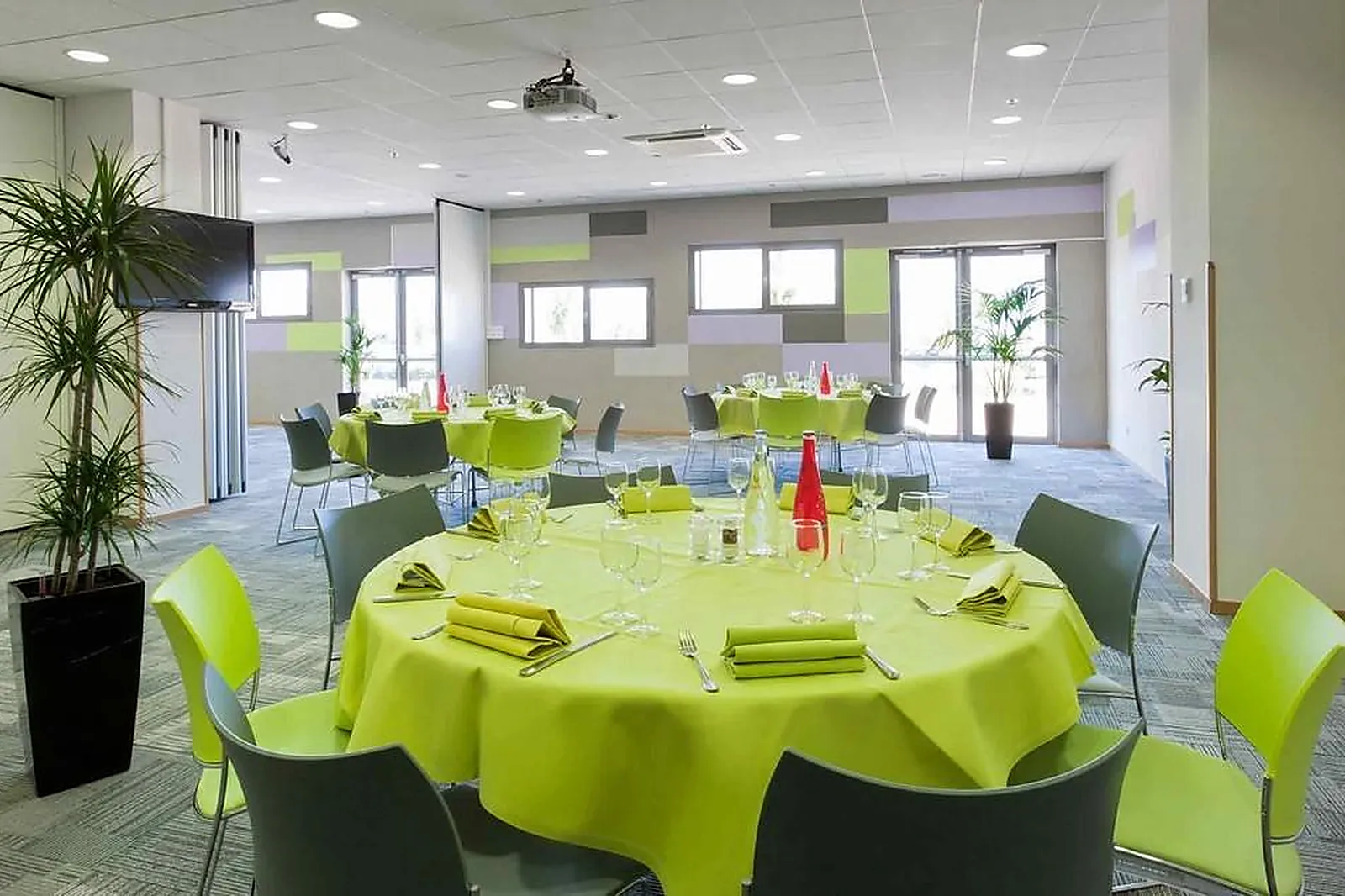 Lieux événementiels, IBIS STYLES SAINT JULIEN EN GENEVOIS VITAM