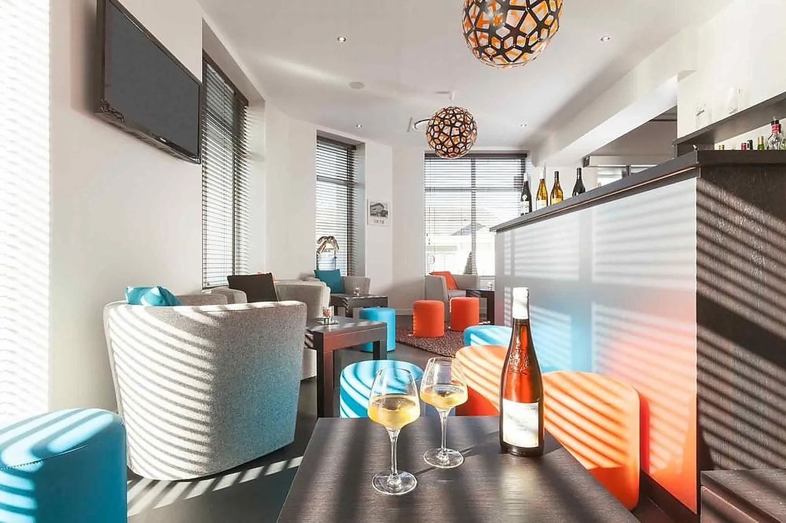 Lieux événementiels, IBIS STYLES SAUMUR GARE CENTRE