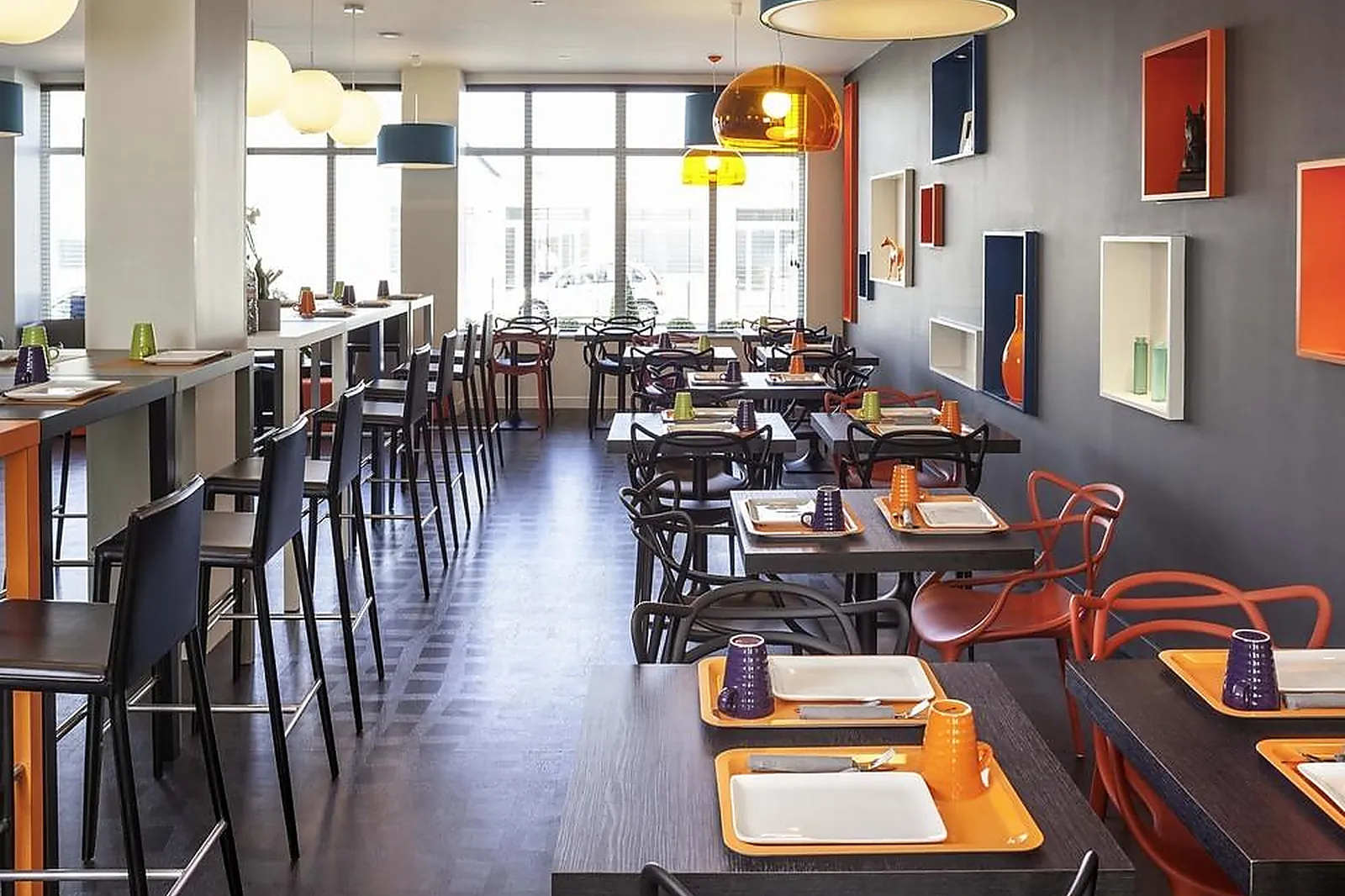 Lieux événementiels, IBIS STYLES SAUMUR GARE CENTRE