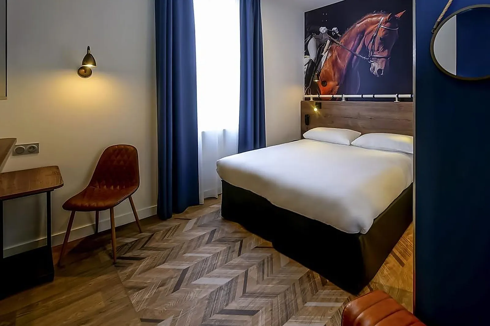 Lieux événementiels, IBIS STYLES SAUMUR GARE CENTRE