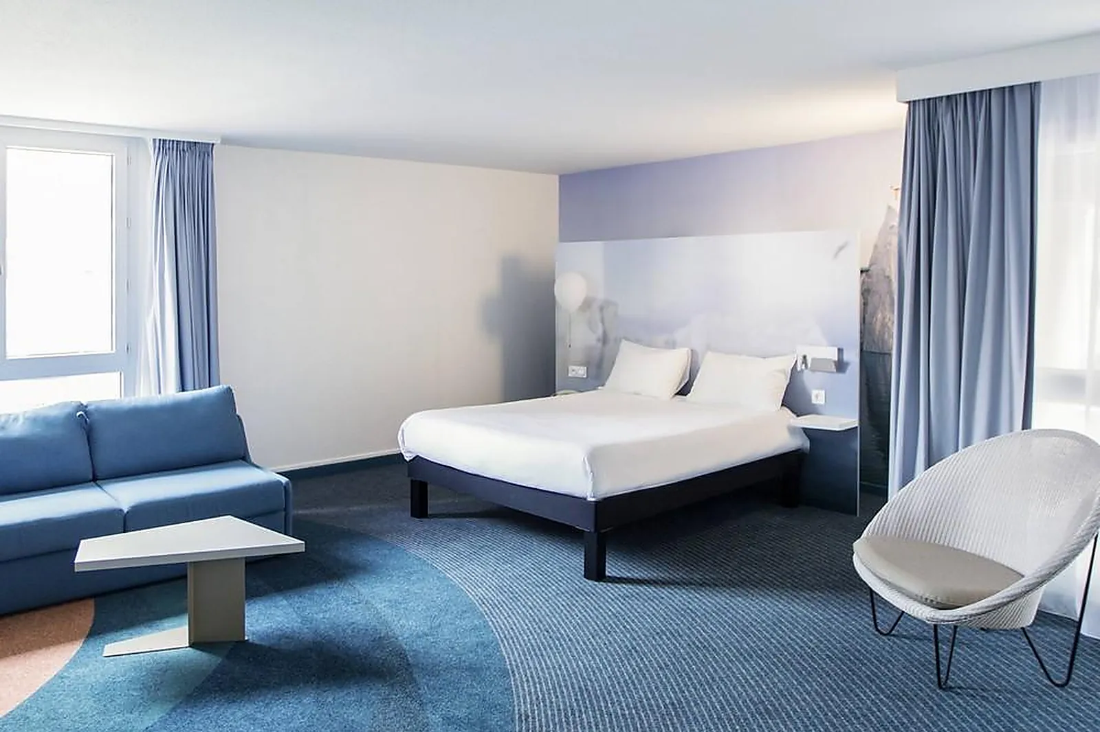 Lieux événementiels, IBIS STYLES TOULON CENTRE PORT