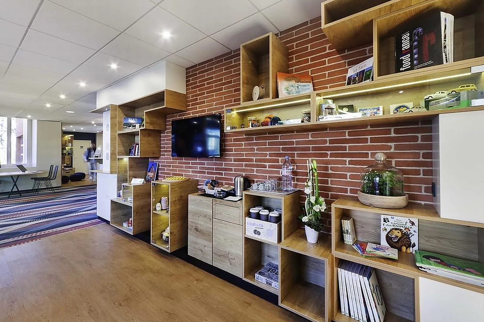 Lieux événementiels, IBIS STYLES TOULOUSE LAVAUR