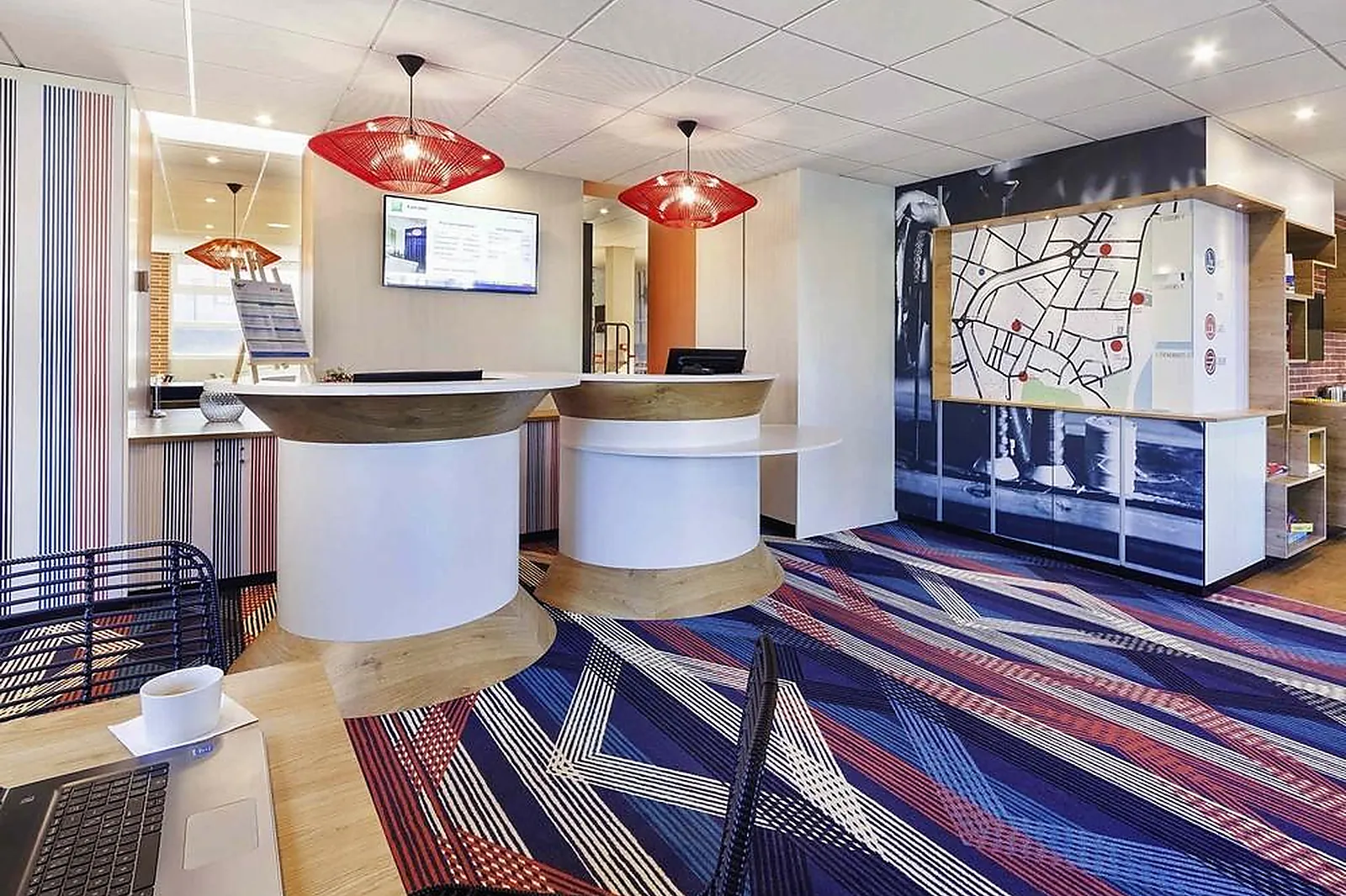 Lieux événementiels, IBIS STYLES TOULOUSE LAVAUR