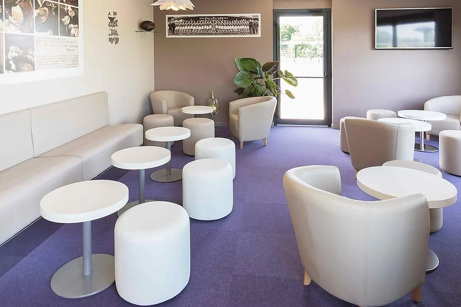 Lieux événementiels, IBIS STYLES VILLENEUVE-SUR-LOT