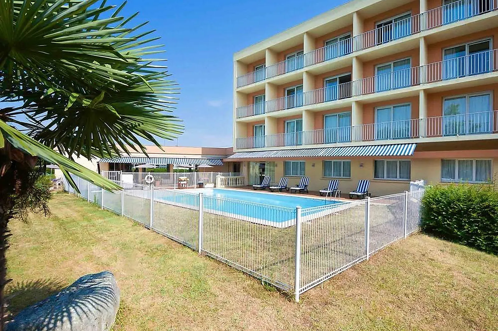 Lieux événementiels, IBIS TARBES ODOS